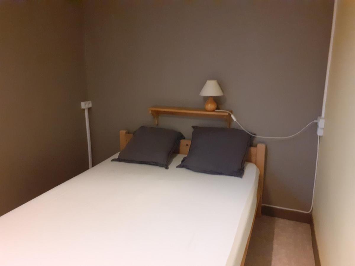 Les Repaires Hotell Nans-sous-Sainte-Anne Eksteriør bilde