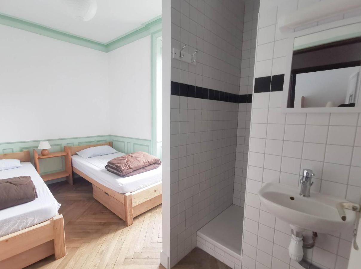 Les Repaires Hotell Nans-sous-Sainte-Anne Eksteriør bilde